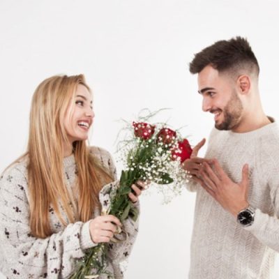 Do Men Take Pleasure in Receiving Flowers? If You Give Flowers To A Man, Is It Appropriate To Do So?